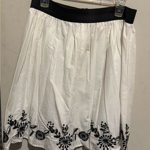 Chic JohnPaulRichard Black and White Floral Skirt